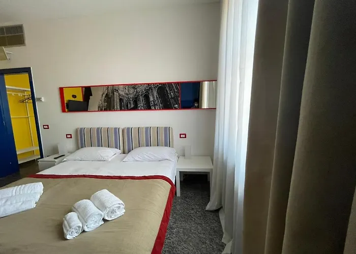 Camperio Central & Colorful Apartment In Cordusio